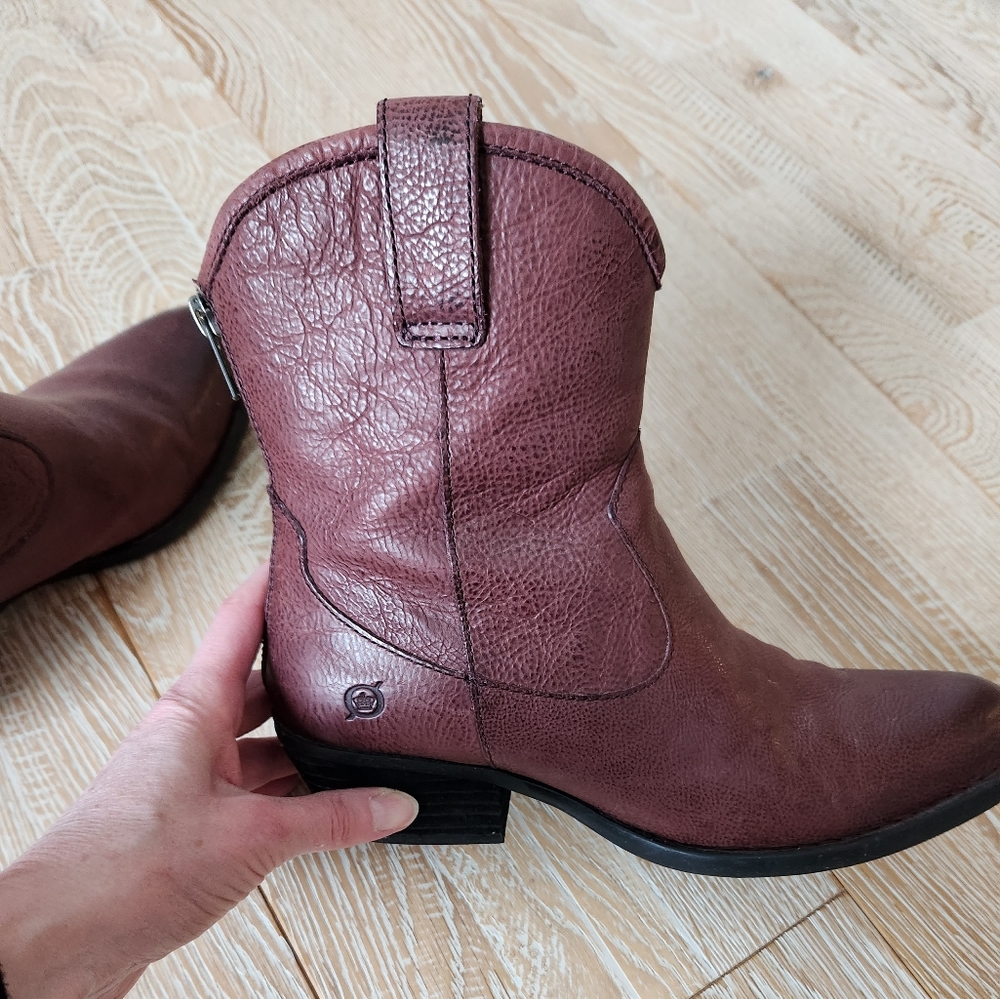 NWOT Burgundy leather boots and belt - Picture 2 of 7